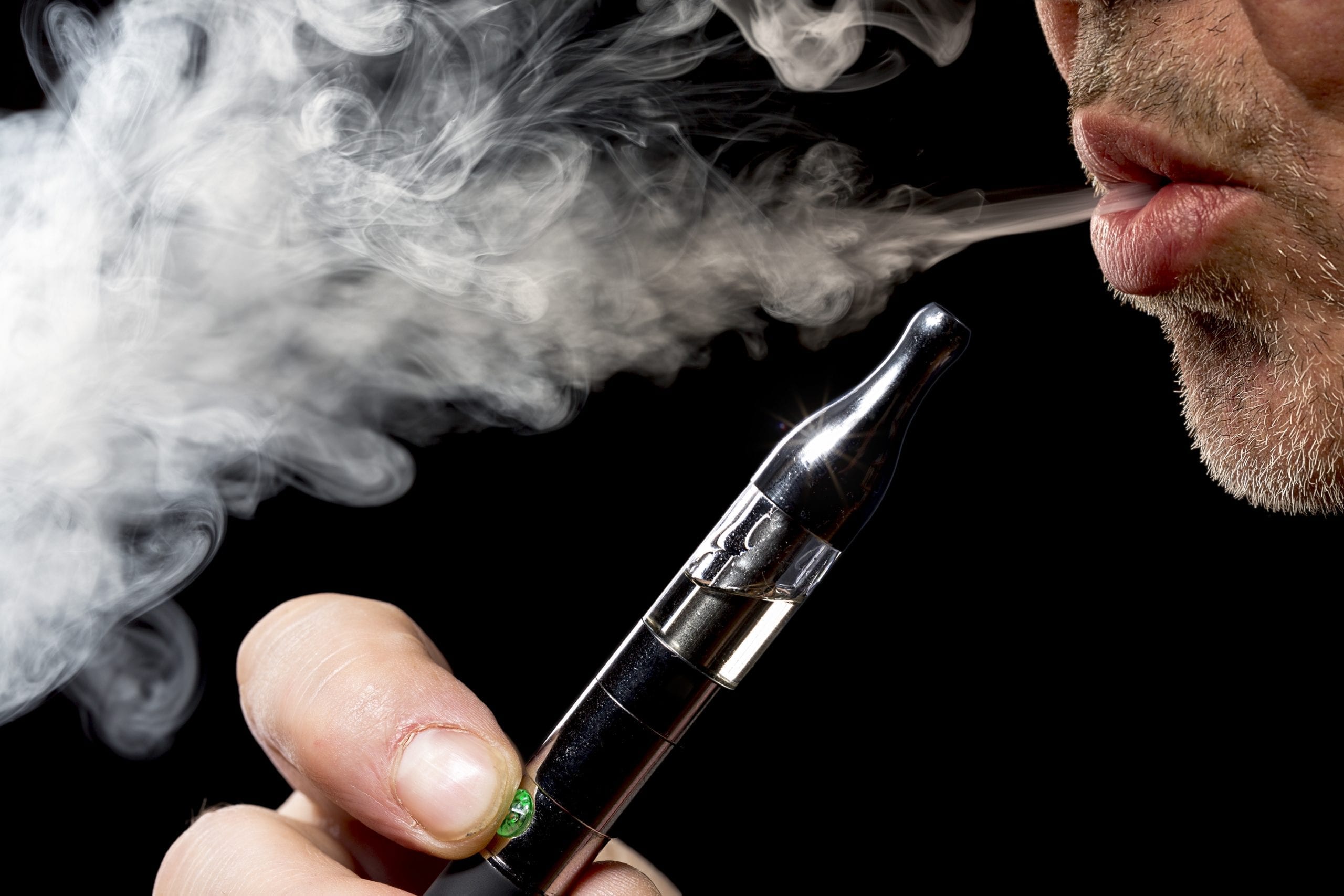 Study Finds More Americans Think E-Cigarettes Cause Harm