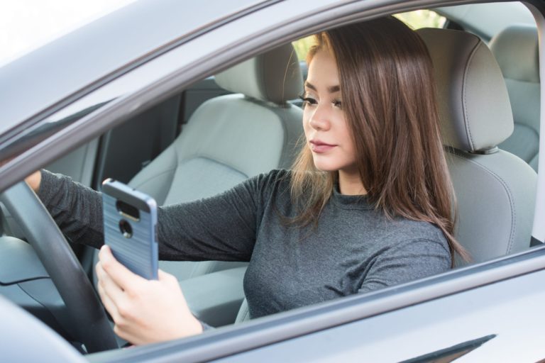 Study Shows Smartphone Use is Just One of Many Problems for Young Drivers