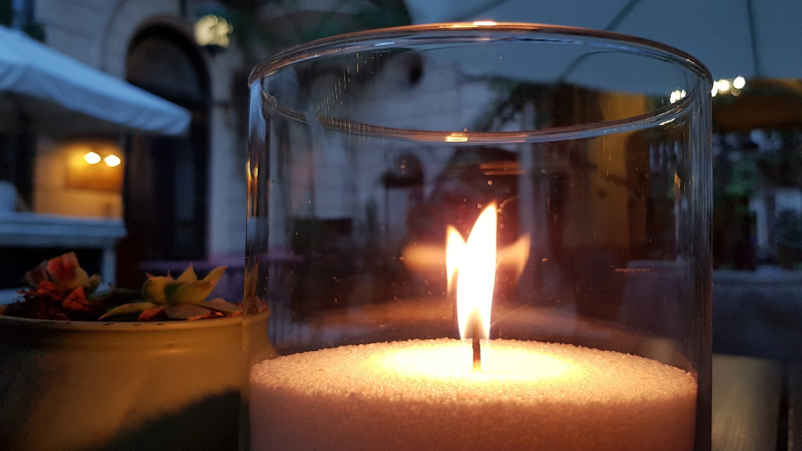 38,000 Holiday Candles Recalled for Potential Fires and Burn Injuries