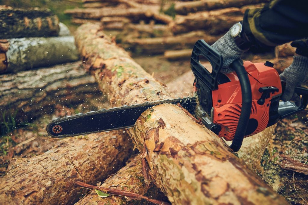 chainsaw