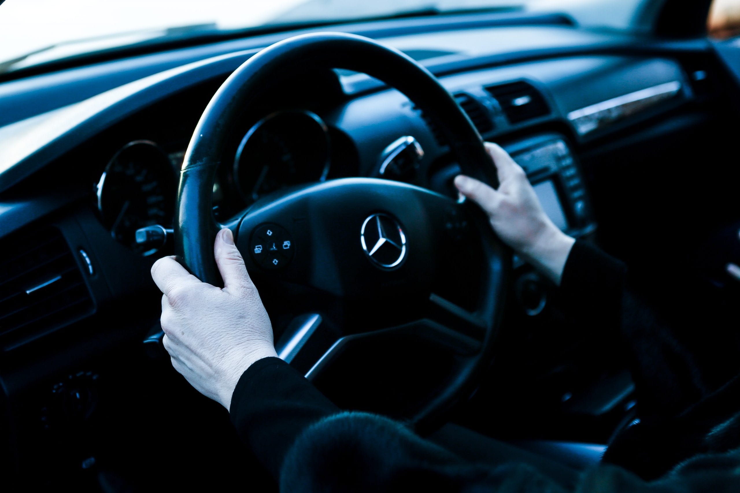 Rhinestone steering wheel deals
