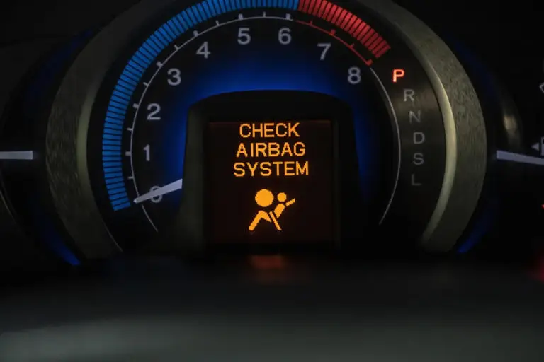 GM faulty airbag light recall