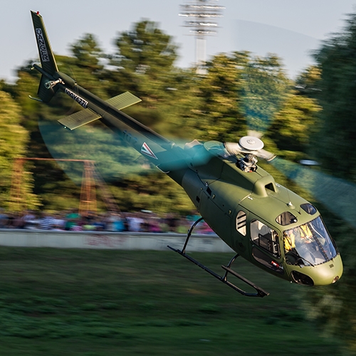 Helicopter crashes in Los Angeles