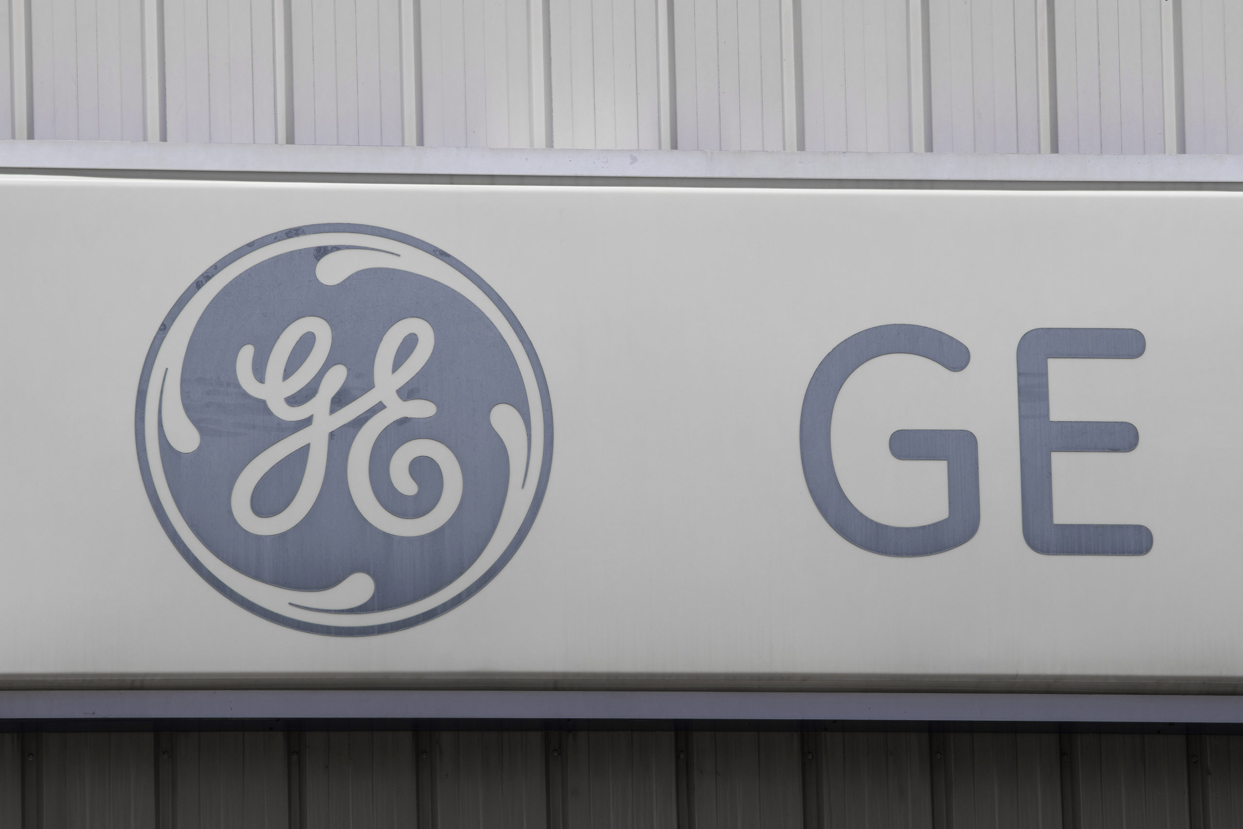 GE Recalls Nearly 145,000 Ranges Over Tipping Risk
