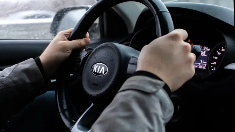Kia Steering wheel